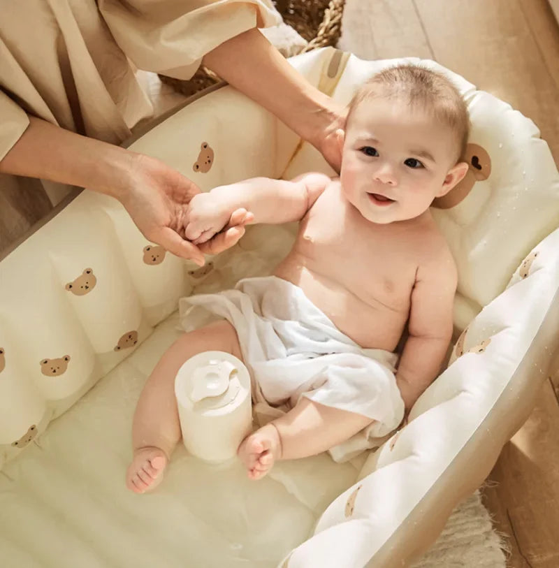 Banheira Inflável SplashBaby™ – Conforto e Diversão para o Seu Pequeno